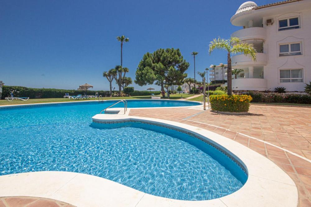 Wonderful 2 Bed Apartment With Stunning Sea Views Sitio de Calahonda 외부 사진